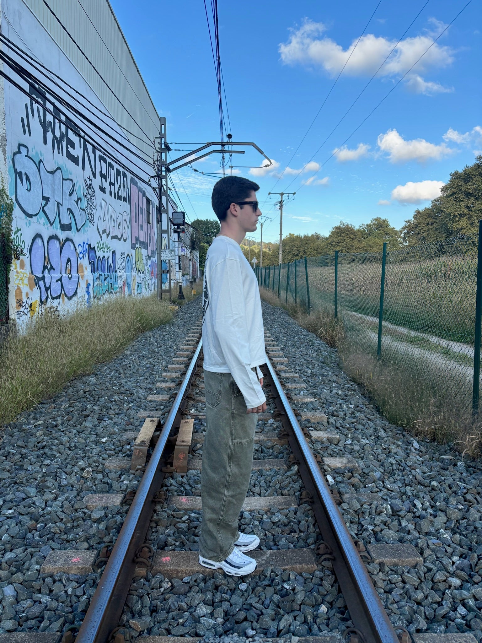 DOM MAHINA LONGSLEEVE