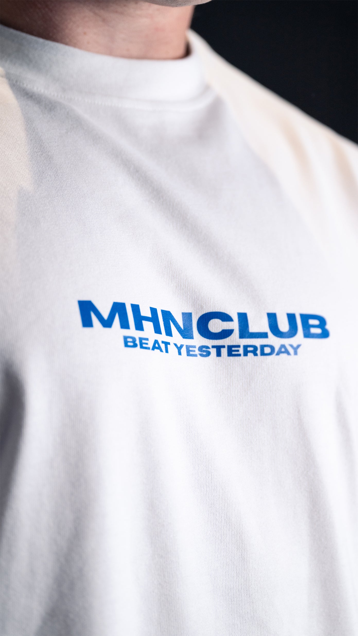 MHN ESSENTIAL TEE