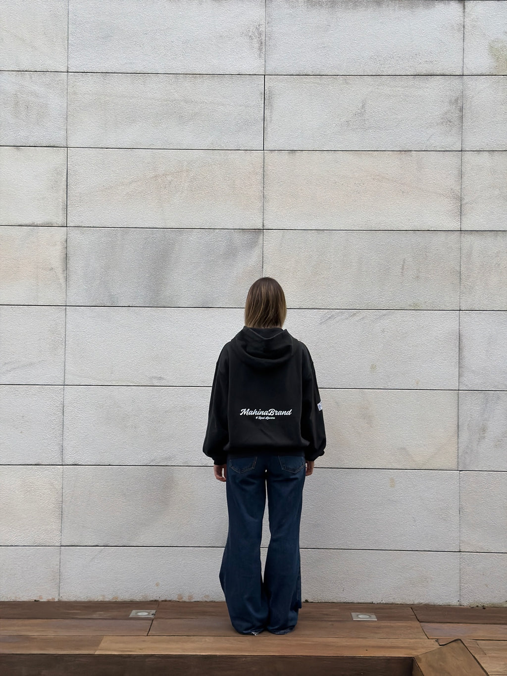 LE BLASON NOIR ZIPPED HOODIE