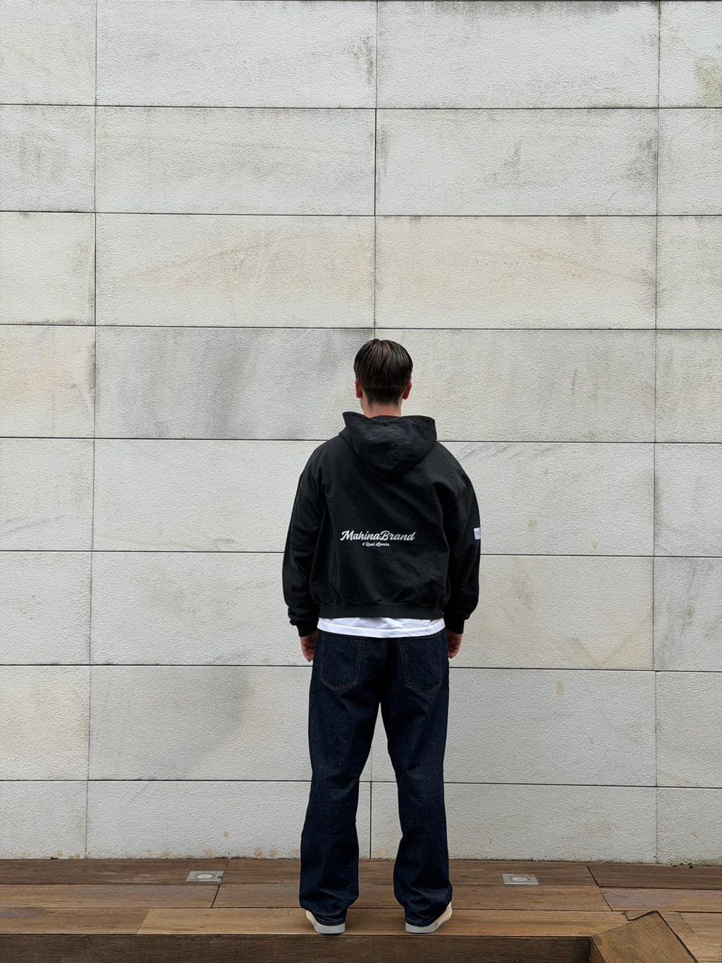 LE BLASON NOIR ZIPPED HOODIE