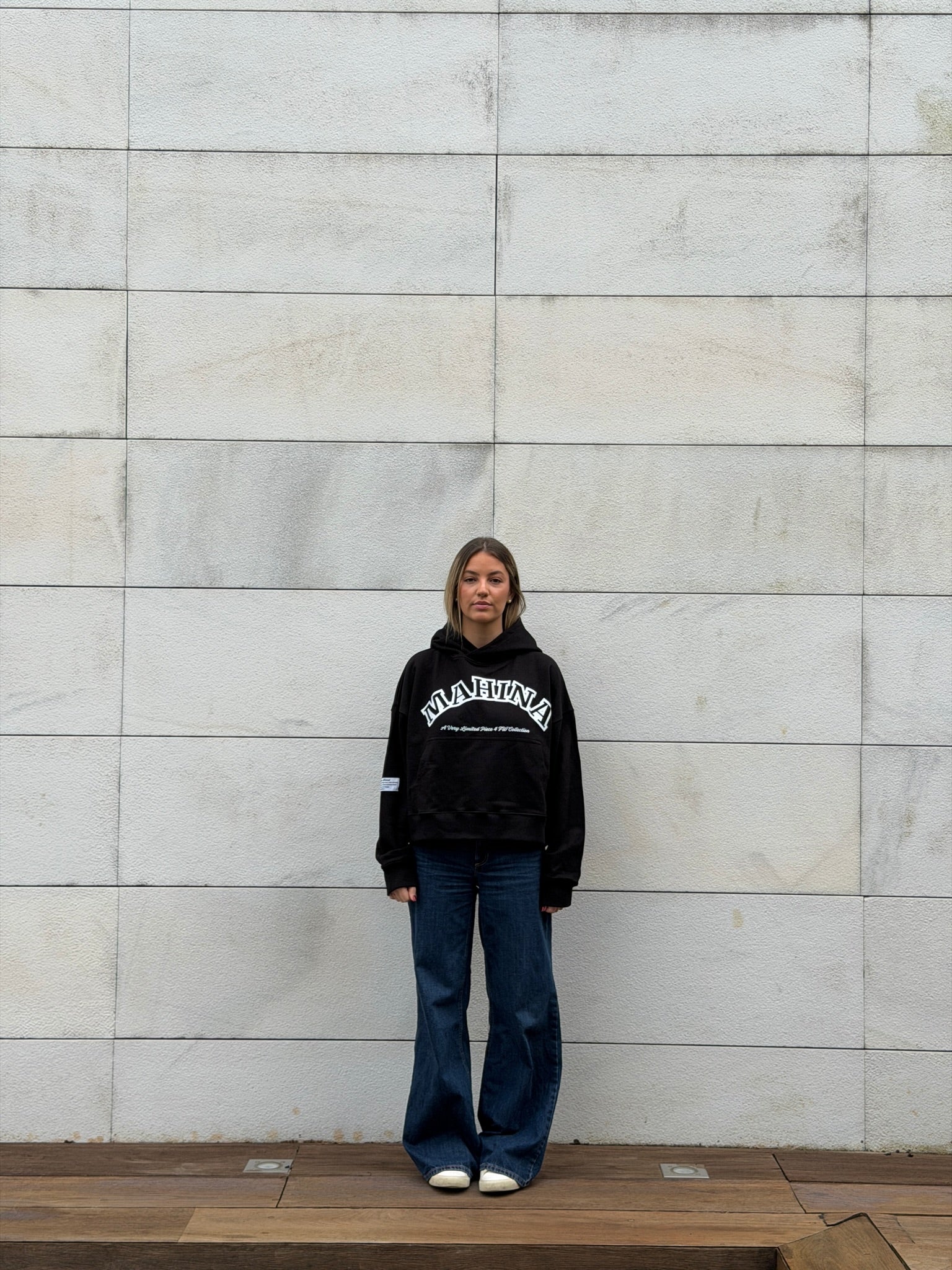 LE VARSITY NOIR HOODIE